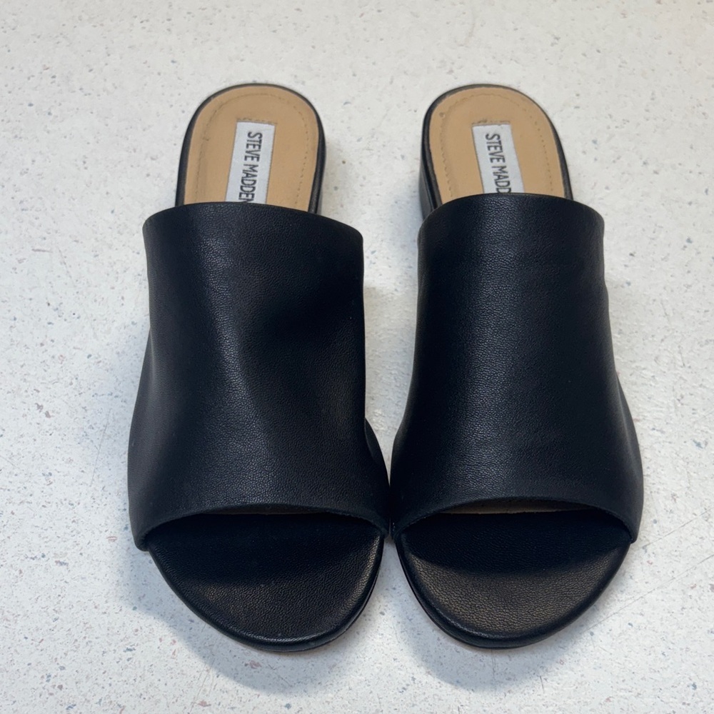 Steve Madden Black Slip-On Leather Mules